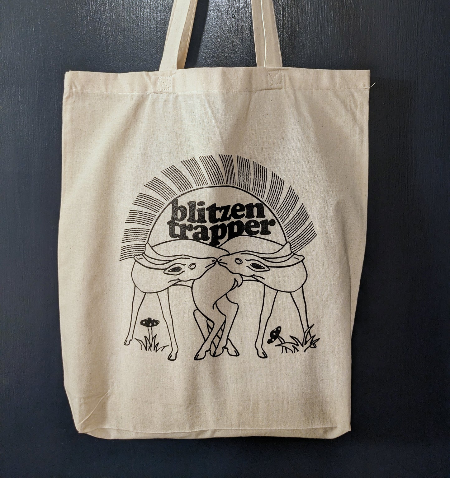 BT Tote - Deer Kissing - Natural